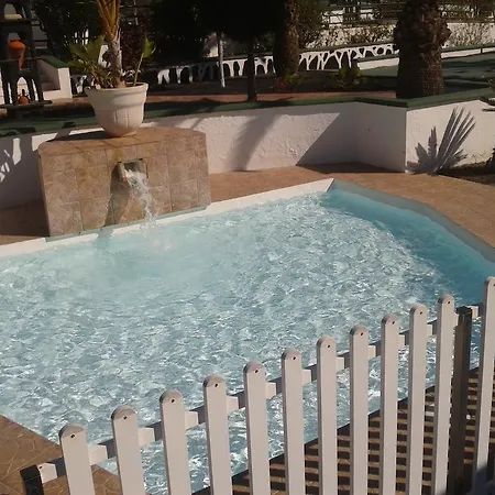 Robles Verdes Apartment *