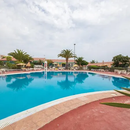 Robles Verdes Apartment *